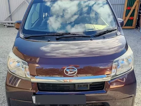 Daihatsu Move 2014
