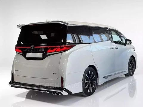 Toyota Vellfire 2024