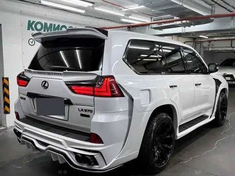 Lexus LX570 2017