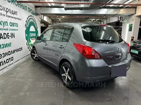 Nissan Tiida 2006