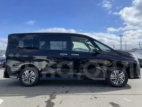 Nissan Serena 2024