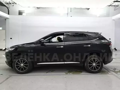 Toyota Harrier 2017