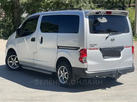 Nissan NV200 2009