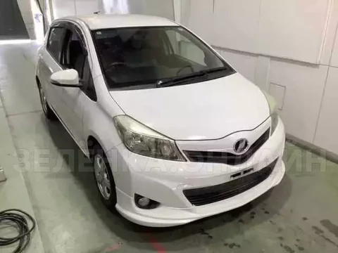 Toyota Vitz 2012