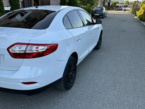 Renault Fluence 2012