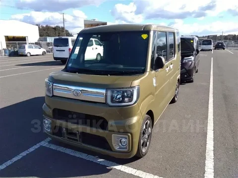 Toyota Pixis Mega 2020