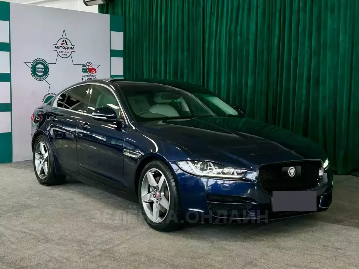 Jaguar XE 2016