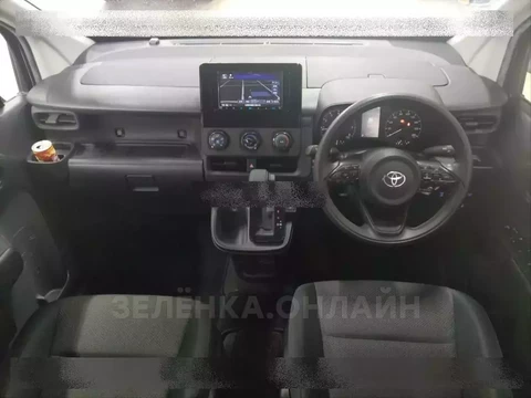 Toyota Sienta 2023