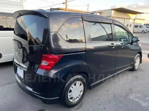 Honda Freed 2010