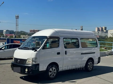 Nissan Caravan 2004