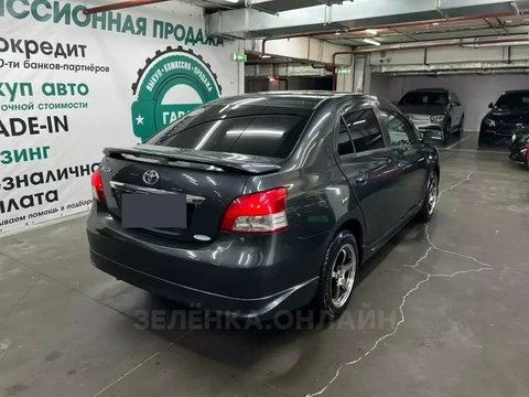 Toyota Belta 2006