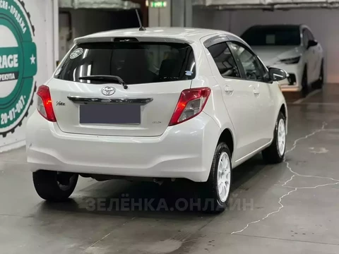 Toyota Vitz 2010