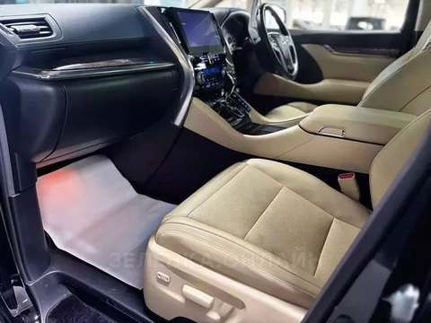 Toyota Alphard 2020