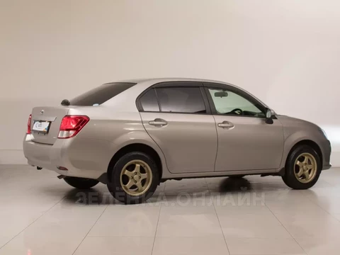 Toyota Corolla Axio 2013