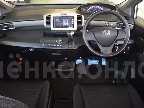 Honda Freed Spike 2012