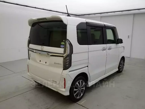 Honda N-BOX 2021