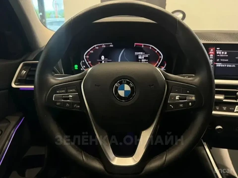 BMW 3 серии 2021