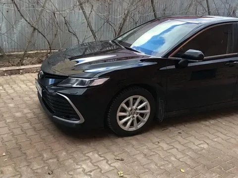 Toyota Camry 2021
