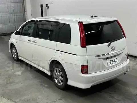 Toyota ISis 2010