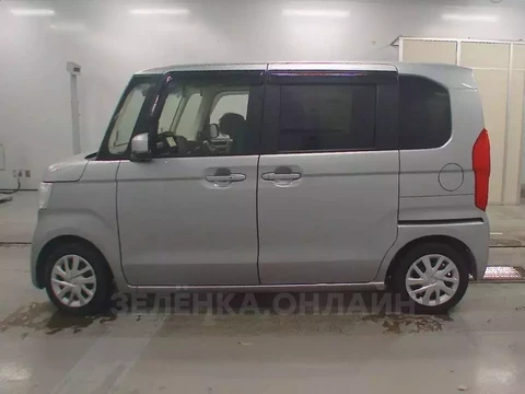 Honda N-BOX 2022