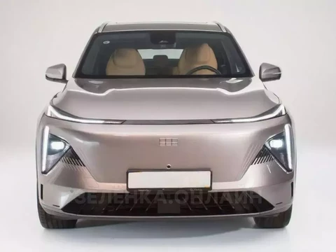 Geely Galaxy L7 2024