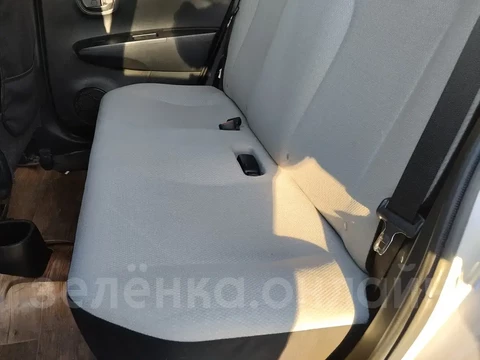 Toyota Vitz 2012