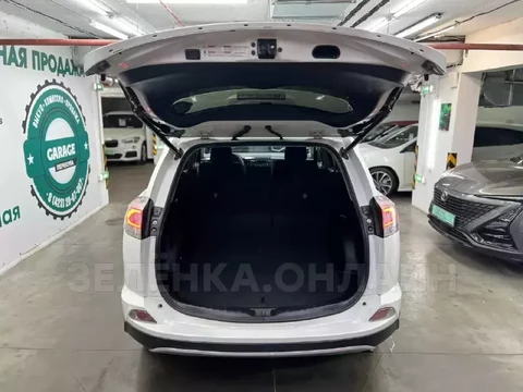 Toyota RAV4 2016