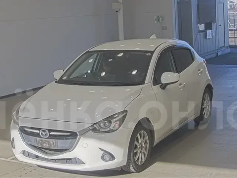 Mazda Demio 2016