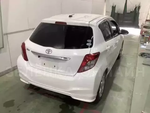 Toyota Vitz 2012