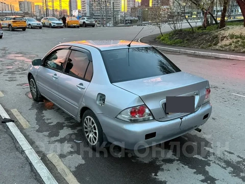 Mitsubishi Lancer 2003
