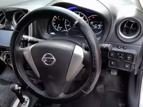 Nissan Note 2015