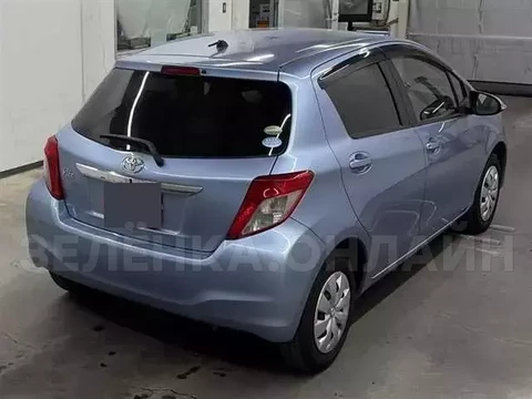 Toyota Vitz 2013
