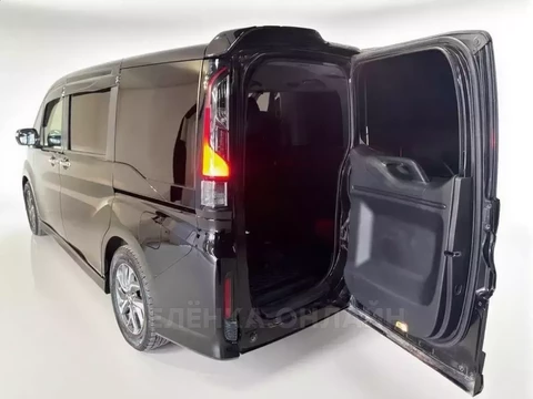 Honda Stepwgn 2016