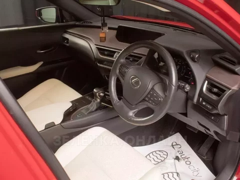 Lexus UX200 2020