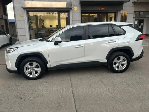 Toyota RAV4 2021