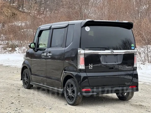 Honda N-BOX 2017