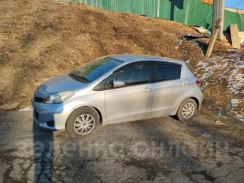 Toyota Vitz 2012