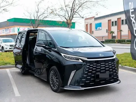 Lexus LM 2024