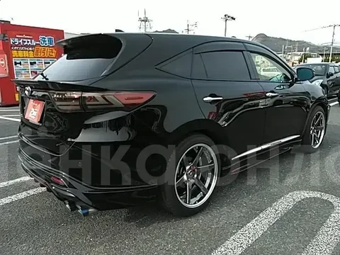 Toyota Harrier 2020