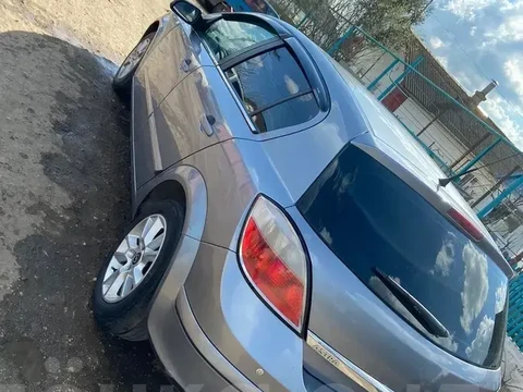 Opel Astra 2006