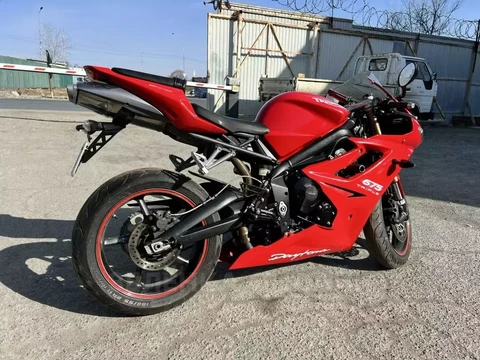 Triumph Daytona 675 2011