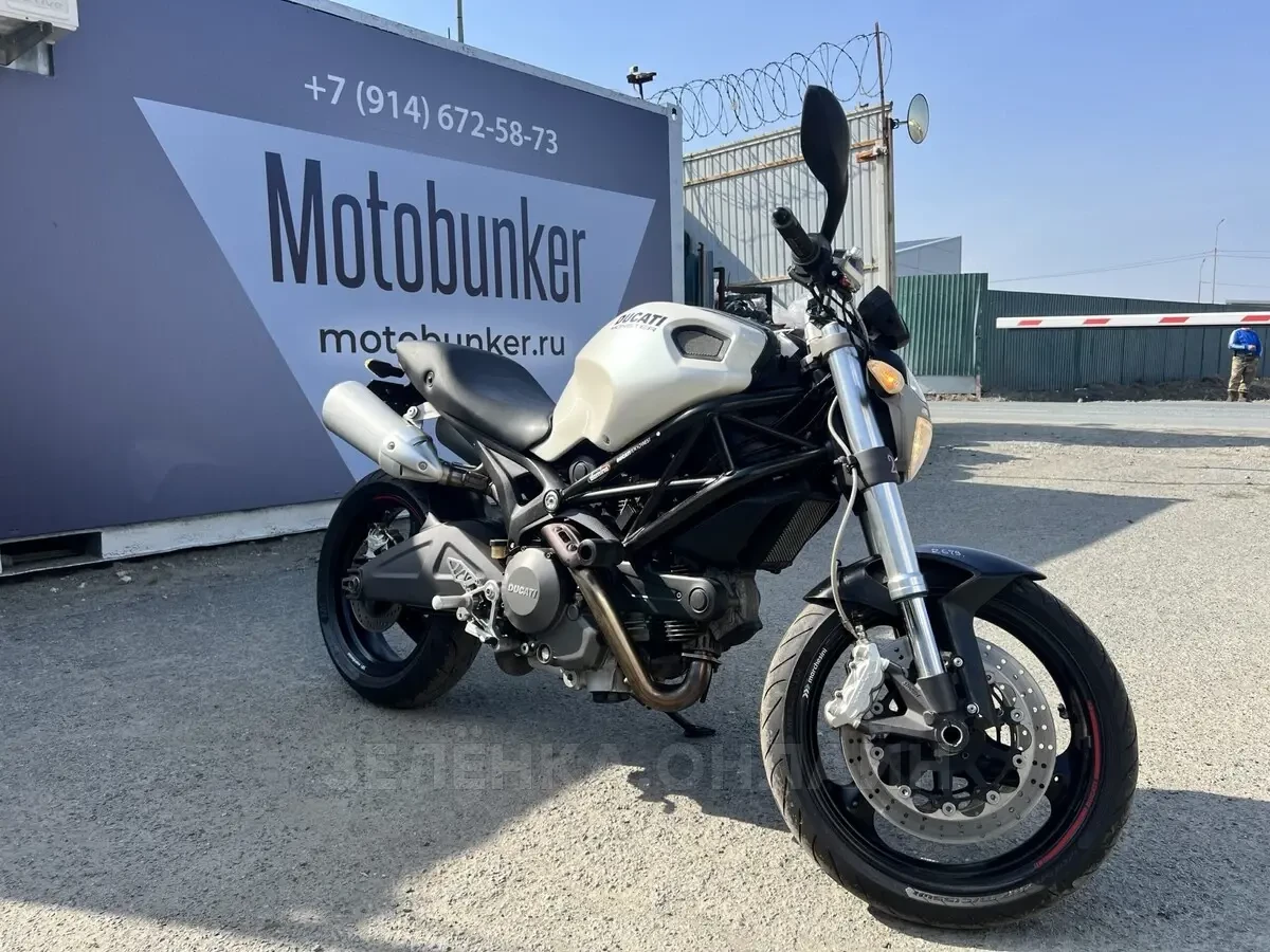 Ducati Monster 696 2008