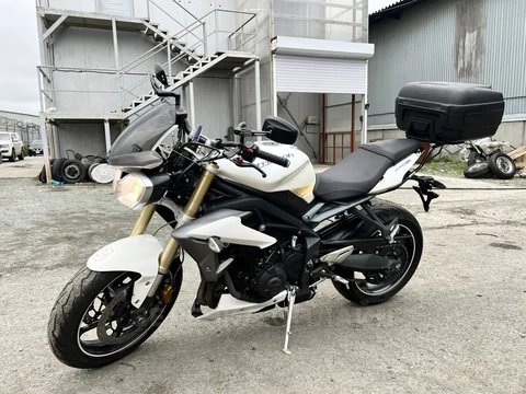 Triumph Street Triple 2013