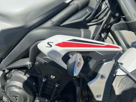 Triumph Street Triple 2021
