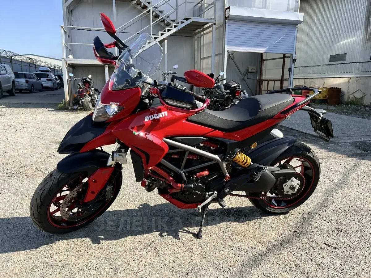 Ducati HyperStrada 2013