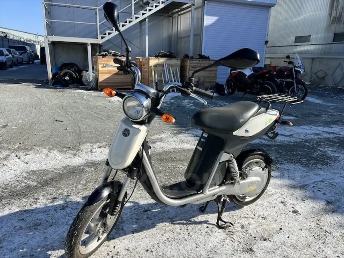 Yamaha EC-03 2000