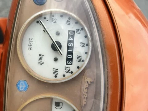 Piaggio Vespa ET4 1998
