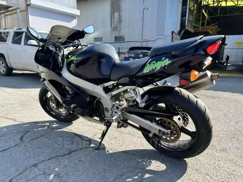 Kawasaki ZX-9 Ninja 2000