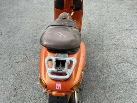 Piaggio Vespa ET4 1998