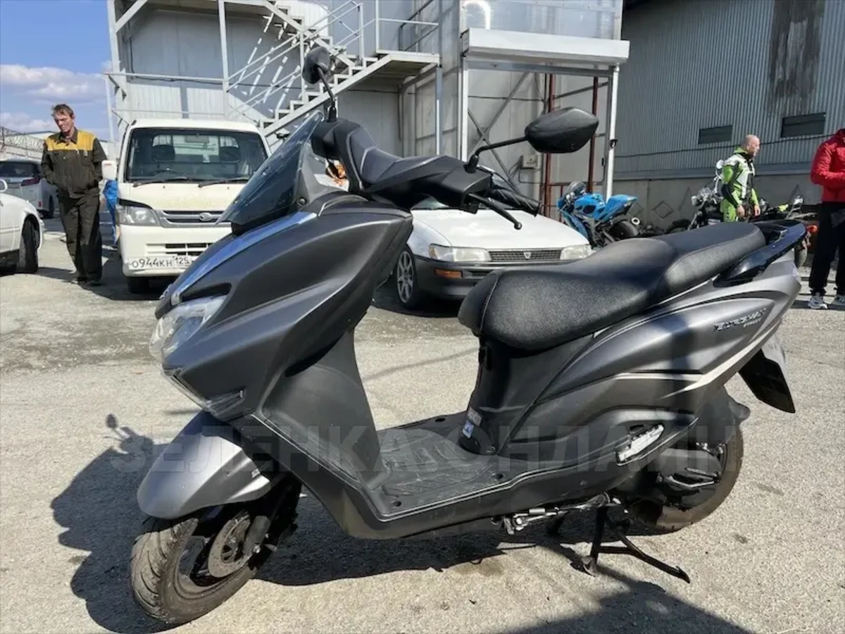 Suzuki Burgman UH 125 2018